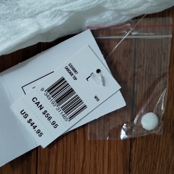 Ripcurl woman's top, NWT, white size L - Picture 3 of 4